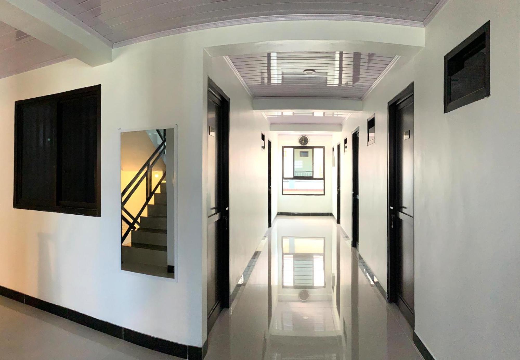 Kusuma Raya Guest House Srondolwetan ภายนอก รูปภาพ